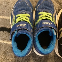 キッズスニーカー16cm〜17cmの画像