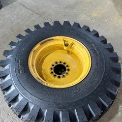 ショベル★新品★スパイクタイヤ★ホイール組込済★16.9-24★2本セット
 の画像