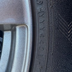 215/55-18スタッドレスタイヤ！アルミ付きの画像