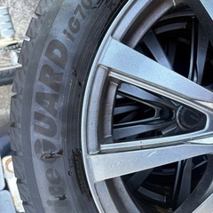 215/55-18スタッドレスタイヤ！アルミ付きの画像