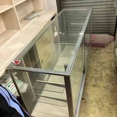大型ショウケイスの画像