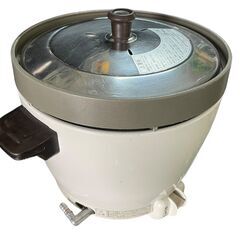 ☆リンナイ ガス炊飯器 2升炊き 都市ガス用 2018年製 RR-20SF2(A) 炊飯器 業務用 厨房機器☆の画像