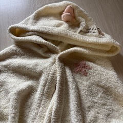 ポンチョ すみっコぐらし ユニクロ フード付き エビフライの画像