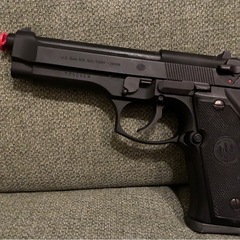 東京マルイ ベレッタ M92F ガスブローバック ガスガン 予備マガジン BBローダー付きの画像