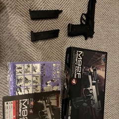 東京マルイ ベレッタ M92F ガスブローバック ガスガン 予備マガジン BBローダー付きの画像