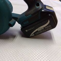 マキタ充電式ブロアー　18Vバッテリー付きの画像