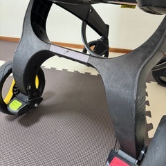 doona ベビーカー ISOFIXベースセットの画像