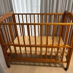 ベビーベッドの画像