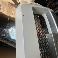 デリカd5  純正オプショングリルガード　おまけでバンパー付きの画像