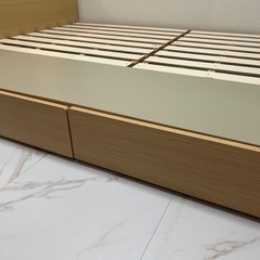 ニトリ 充電ライト付き ダブルベッド マットレスの画像