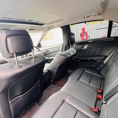 ‼️メルセデスベンツ E300アバンギャルド‼️サンルーフ付きの画像