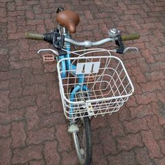 子供用自転車　小学生低学年の画像