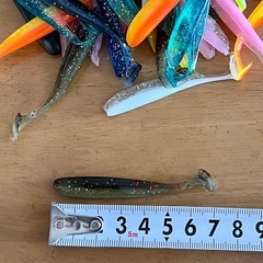 100個　シャッドテールワーム 7cm 2gの画像