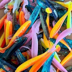 100個　シャッドテールワーム 7cm 2gの画像