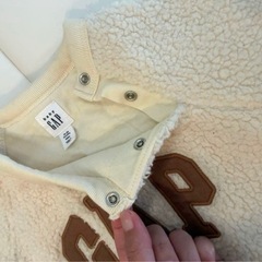 GAP ロンパース アイボリー　ボア　アウター　ベビー　ボアアウター　アウターの画像
