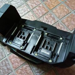 マキタ HM002G 充電式ハンマードリル【市川行徳店】【店頭取引限定】【中古】管理番号：IT6OXURTZQJ6の画像