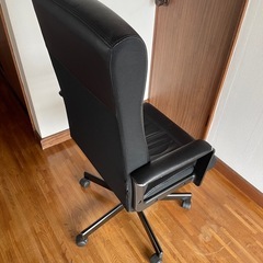 IKEA イケア 椅子 幅62×奥行50×高さ110-120 (cm) の画像