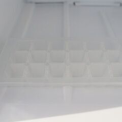 YAMADA SELECT ヤマダセレクト YRZ-F23H1 ノンフロン冷凍冷蔵庫 2ドア 全定格容量:236L 2022年製 25-H005Jの画像