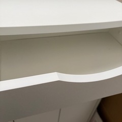 ルーター収納たな棚の画像