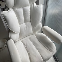 パソコンチェアの画像