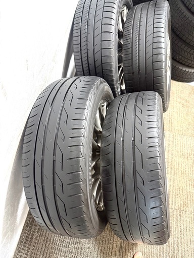 純正　トヨタ　ヴォクシ－、ノア16インチタイヤホイールセット　4本セット