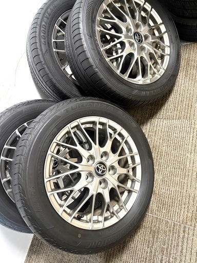 純正　トヨタ　ヴォクシ－、ノア16インチタイヤホイールセット　4本セット