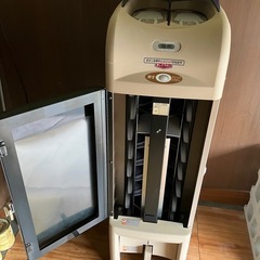 スリッパ殺菌ディスペンサーの画像