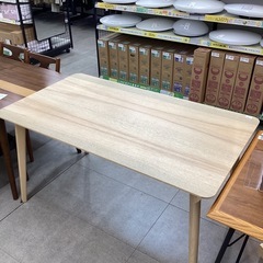 【取りに来られる方限定】　IKEA　ダイニングテーブルの画像