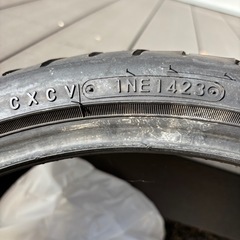 NITTO NT555G2　215 35 19 の画像