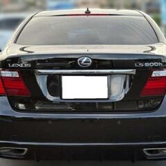 月々2.2万円でのれます！レクサス LS 600h　総額110万円！走行距離8.1万キロ！の画像