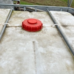 美品❗️貯水タンク1000L雨水タンク農家資材置場に最適の画像