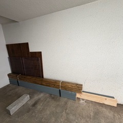 DIY 木材　2x4 2x8　有孔ボードの画像