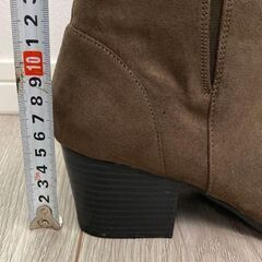 ③ ショート ブーツ 茶　ブラウンの画像