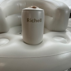 【リッチェル】ふかふかベビーチェアのベージュの画像