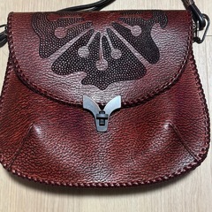 【レザー ショルダーバッグ】ハンドメイド風 赤茶 ポシェットの画像