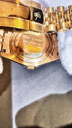 新品、送料無料　限定　RELAX (Rolexではない)デイトジャスト　自動巻き　メンズ　ロレックスではなくリラックス　