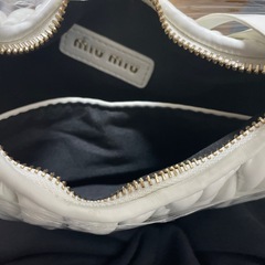 ショルダーバッグの画像