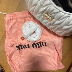 ショルダーバッグの画像