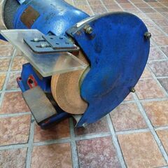 富士電機 BG-1 卓上グラインダー【市川行徳店】【店頭取引限定】【中古】管理番号：ITHBPEIQ78KCの画像