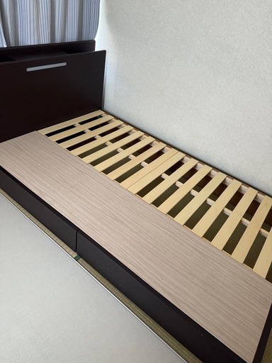 フランスベッド　セミダブルベッドフレーム