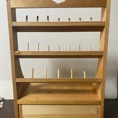 木製 糸巻きラック 裁縫箱 ソーイングボックス ハートデザイン 引き出し付きの画像