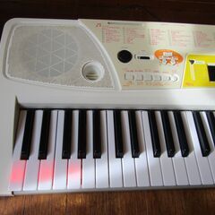 ヤマハEZ-J15　電子キーボードの画像