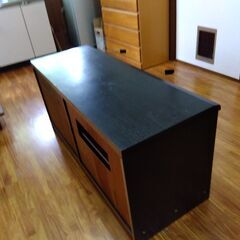 テレビ台の画像