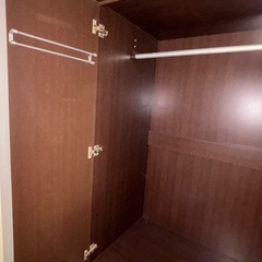 木製ワードローブ/クローゼットの画像