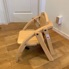 折り畳み　幼児椅子
の画像