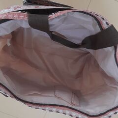 【無料プロフ見て】バッグ　　中くらいのsizeの画像