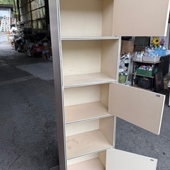 昭和レトロな五段カラーボックスの画像