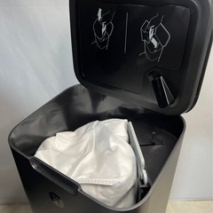 iRobot Roomba s9+ 自動ゴミ収集機能付き本体フィルター備品付きの画像