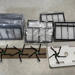 iRobot Roomba s9+ 自動ゴミ収集機能付き本体フィルター備品付きの画像