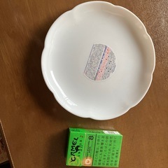 白のお皿　３枚の画像